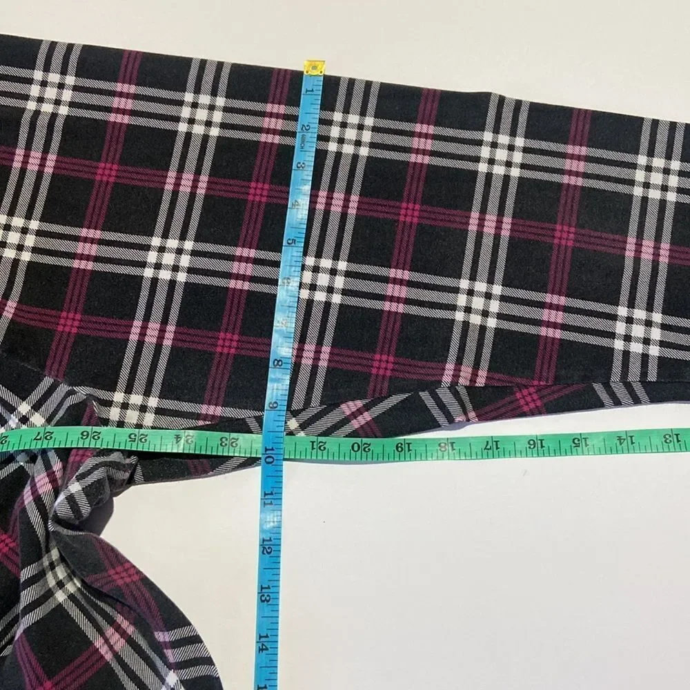 10/$50 No Boundaries Junior Loggins Streh Size L (11-13)